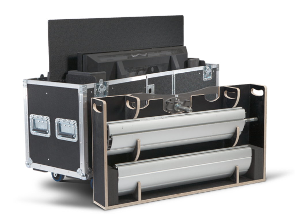 Écran 65'' sur pied dans caisse de transport