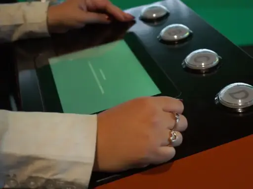 [KIT1400] QuizMaster Online